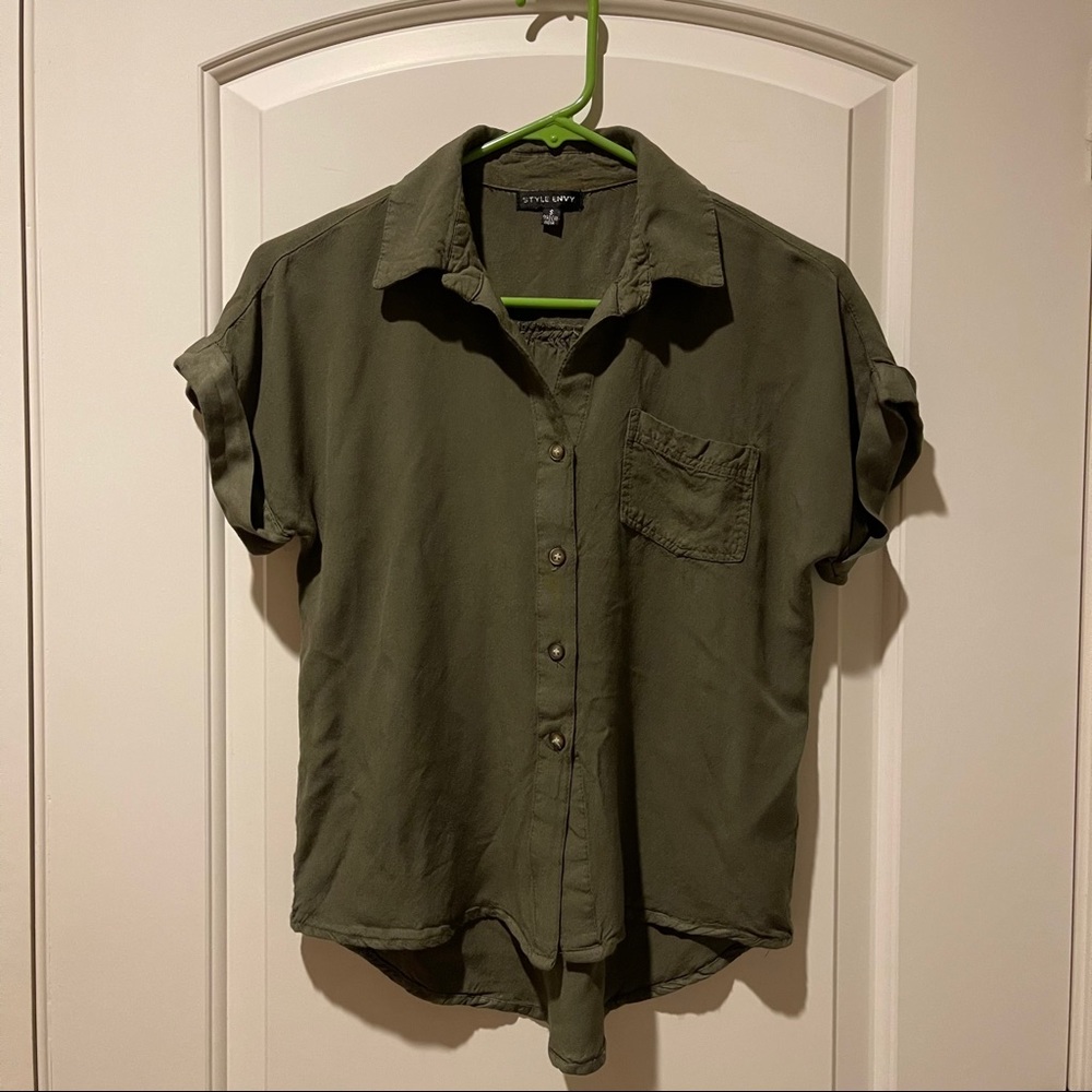 🐙2:$14/3:$19/4:$24🐙 Style Envy Cropped Button Up